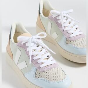 Veja V-10 Sneakers